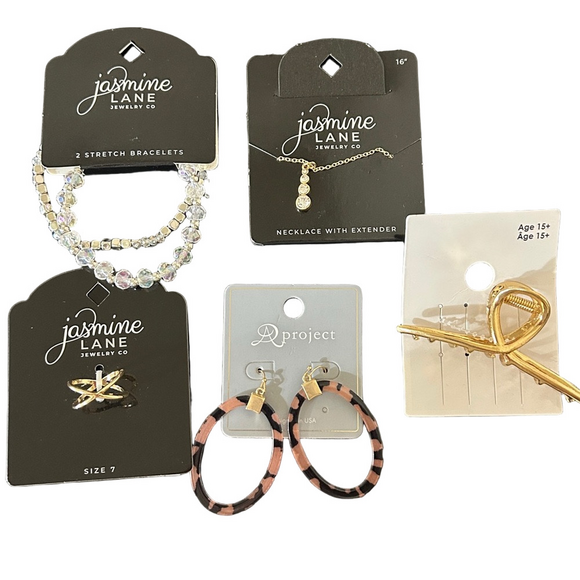 Jasmine Jewelry - 6 Piece Jewelry & Accessory Bundle - Ring Necklace Bracelets Earrings Hair Clip